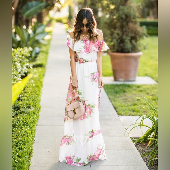 Ladies Dresses Express Petite Dresses Dresses Floral Maxi Dress Poshmark Ladies Dresses Express Petite Dresses Dresses Floral Maxi Dress Poshmark